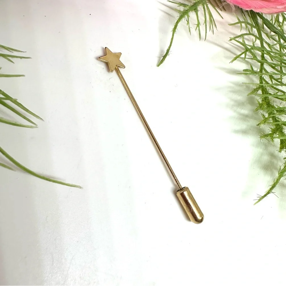 VINTAGE⚜️Golden Star Dainty Lapel Pin